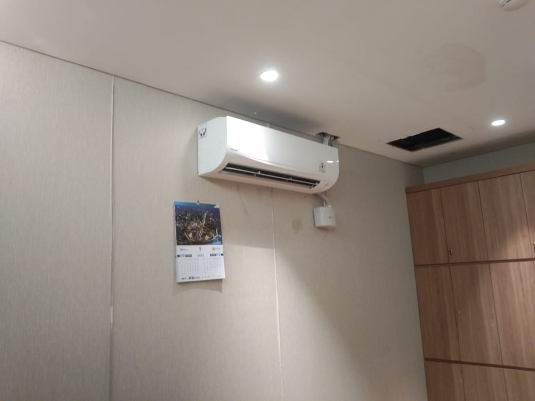 Jual AC DAIKIN 2 PK PEMASANGAN INSTALASI PaDi UMKM