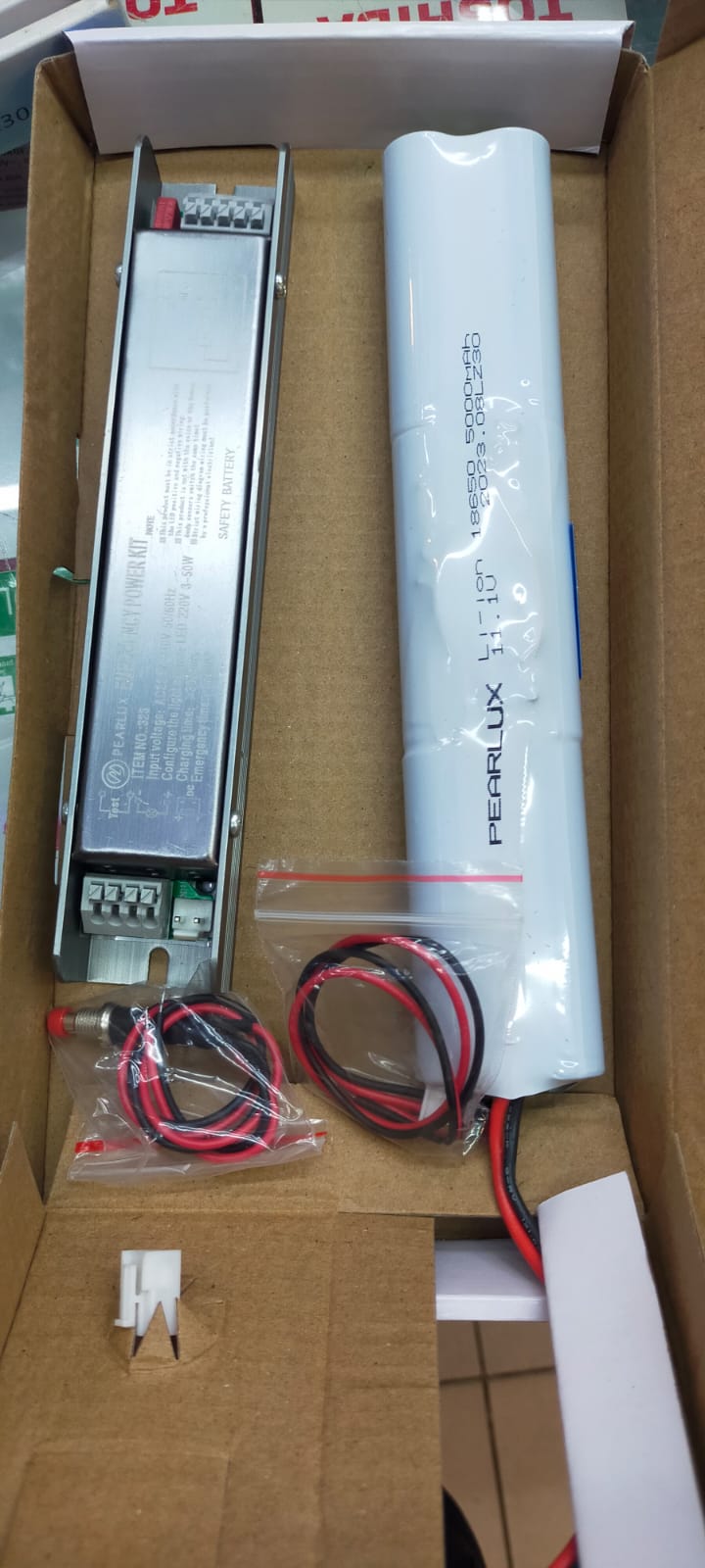 Jual Emergency Battery Power Pack PEARLUX With SAFETY untuk TL LED ...